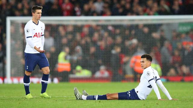 中场核心跑动全场第一，数据炸裂（中场大脑全场跑动第一，数据爆棚）